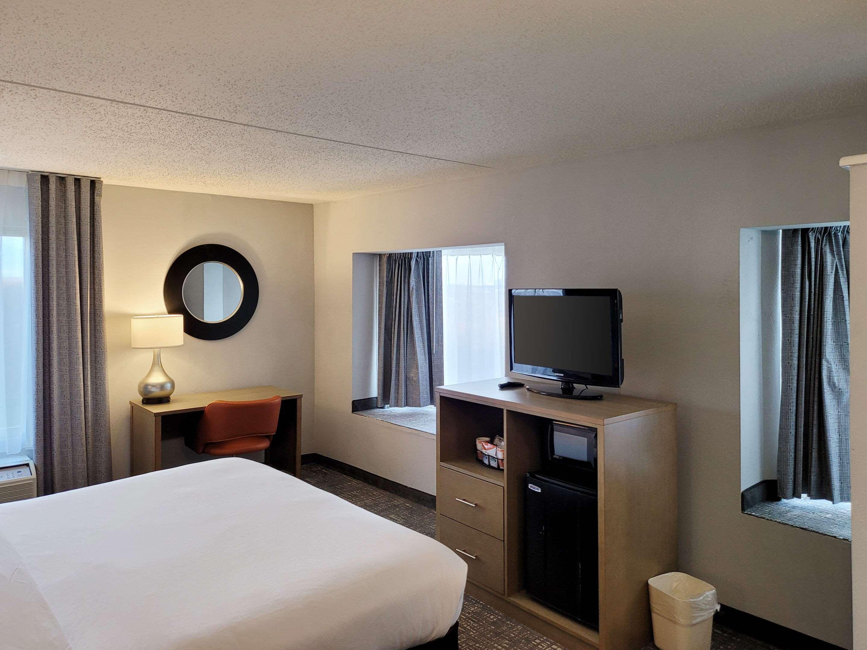 Comfort & West Hotel 2*