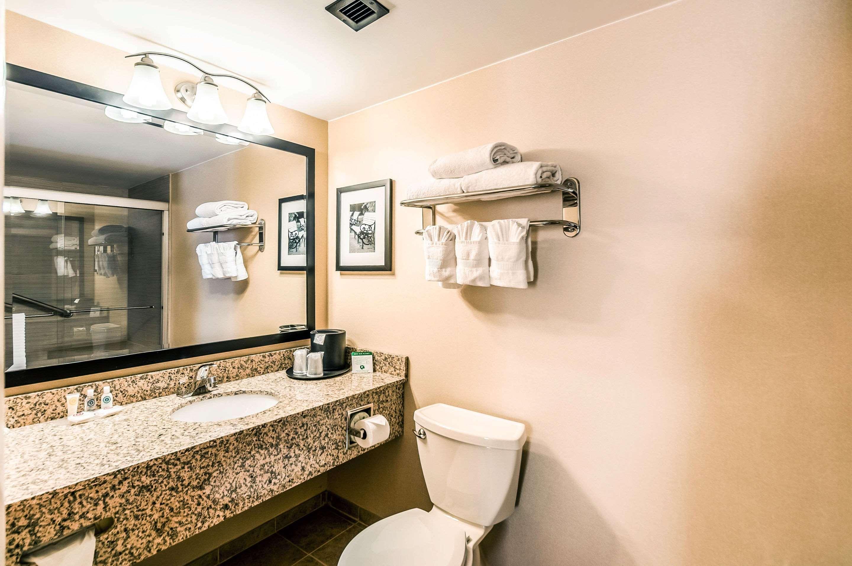 Comfort & West Hotel