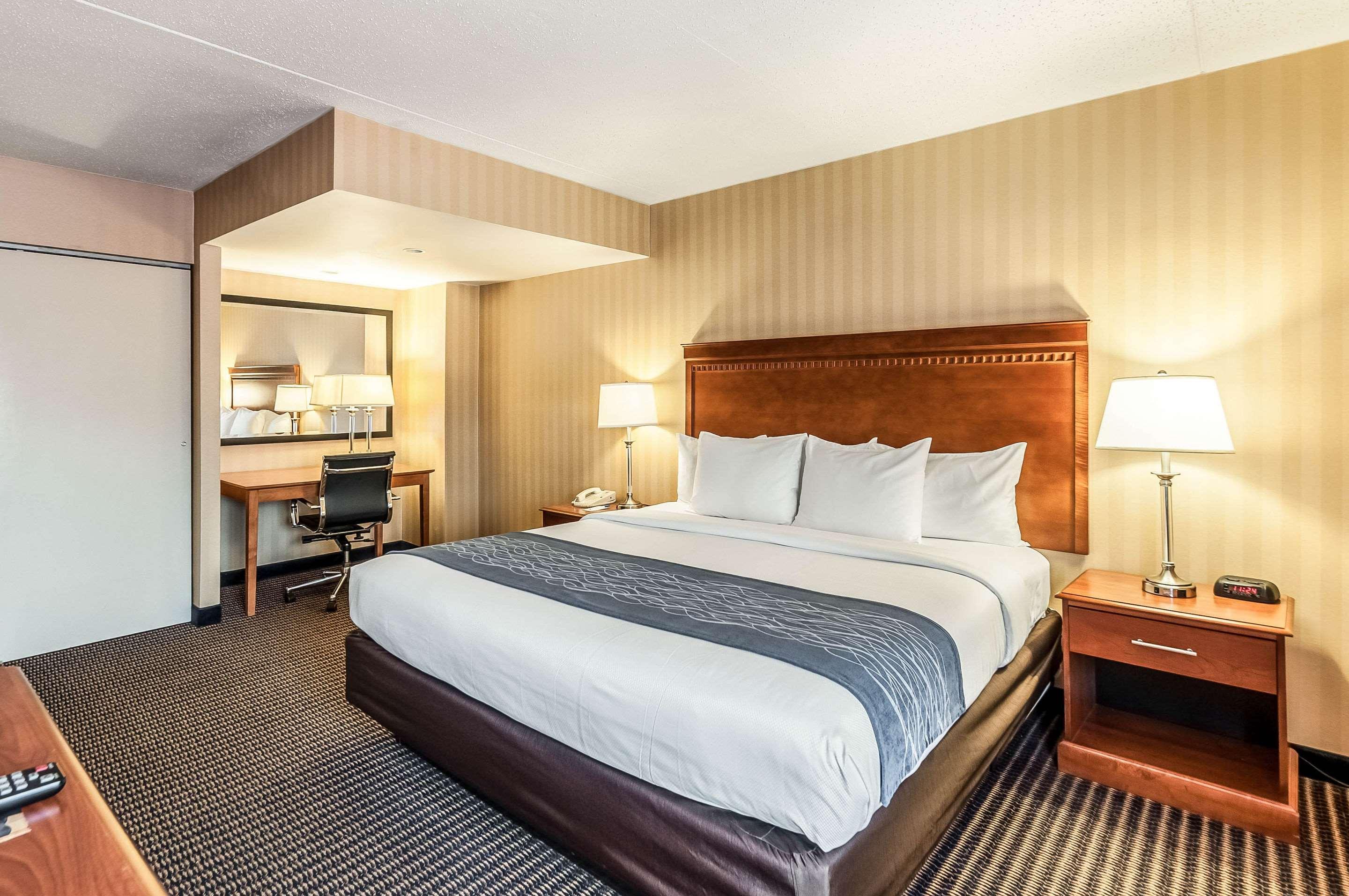 Comfort & West Hotel 2*
