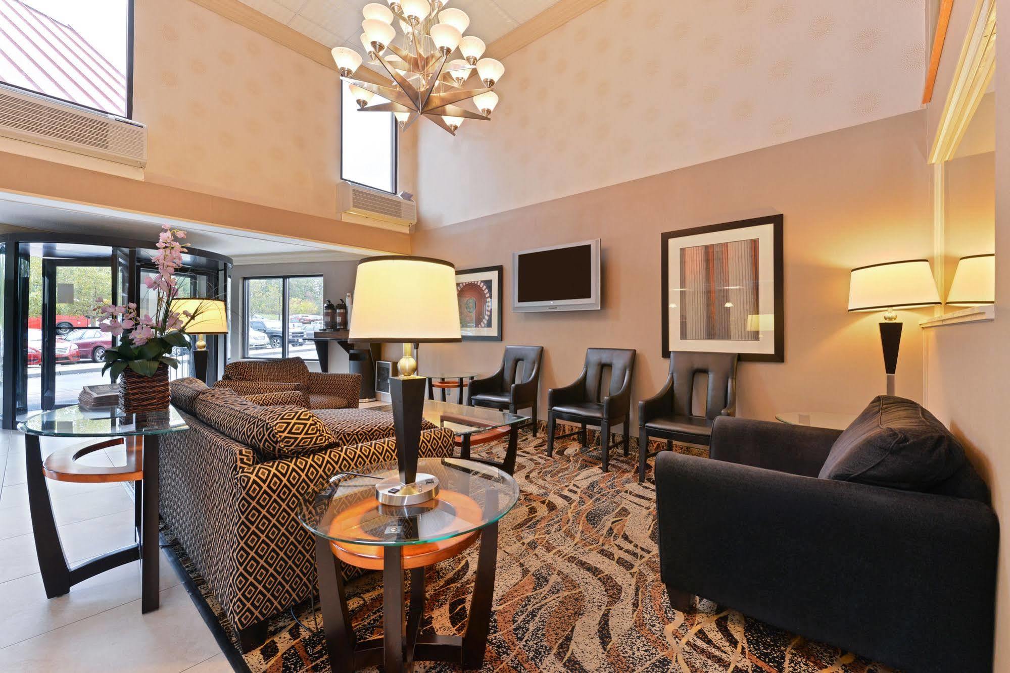 Hotel Comfort & West 2*